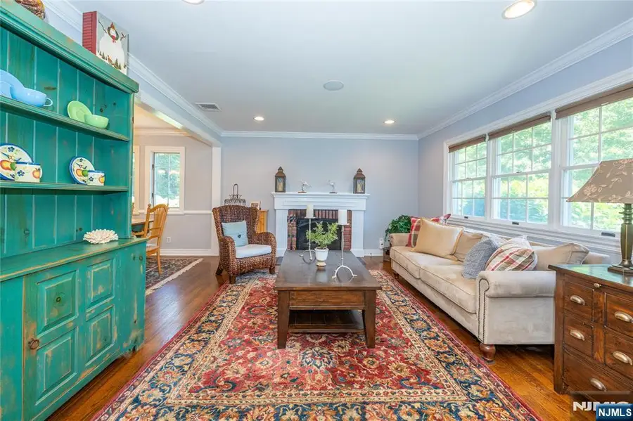 23 Carlton Avenue, Ho Ho Kus, NJ 07423 - #2