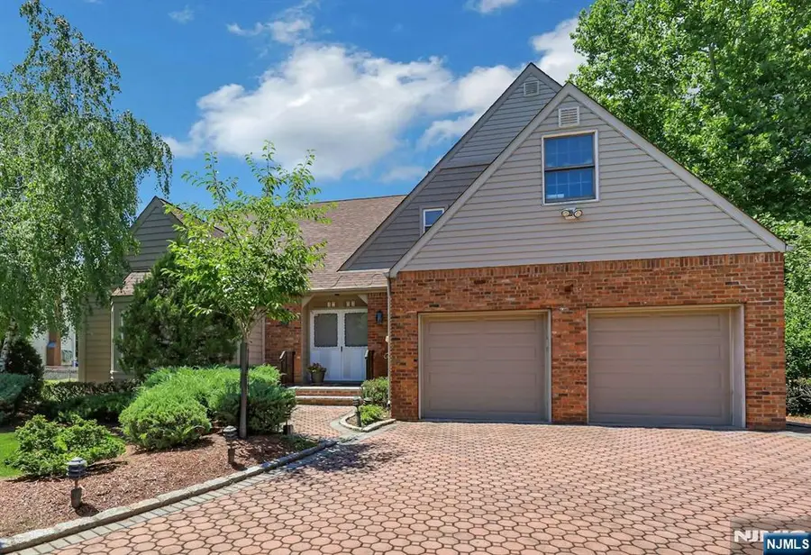 42-09 Cosgrove Court, Fair Lawn, NJ 07410 - #2