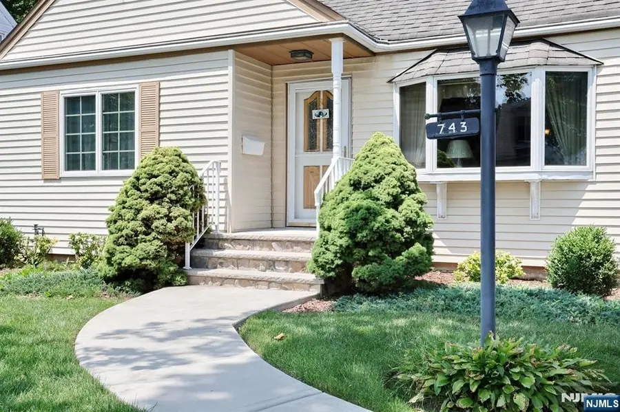 743 Palmer Avenue, Maywood, NJ 07607 - #2