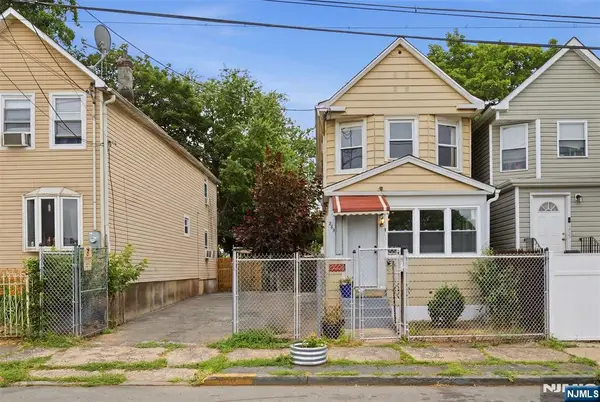 255-257 18th Street, Newark, NJ 07103
