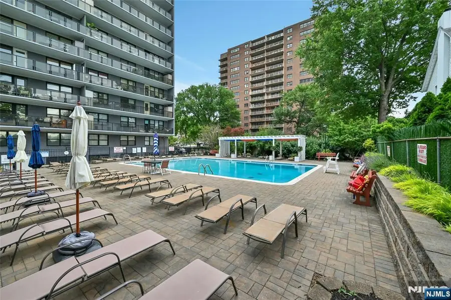 285 Aycrigg Avenue 22J, Passaic, NJ 07055 - #2