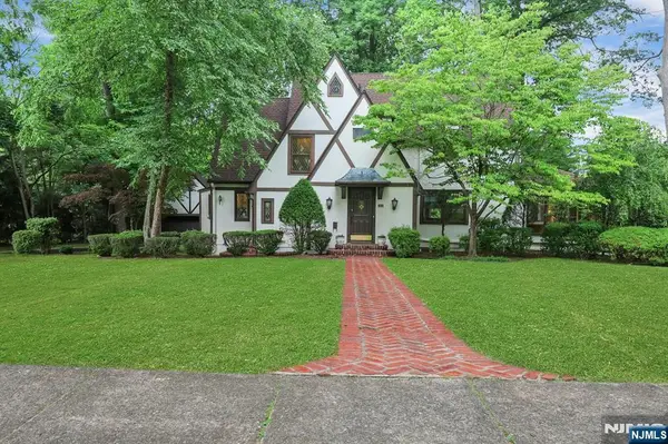 112 Goodwin Terrace, Westwood, NJ 07675