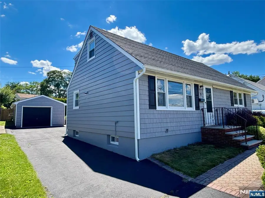 9 Joan Place, Clifton, NJ 07012 - #2