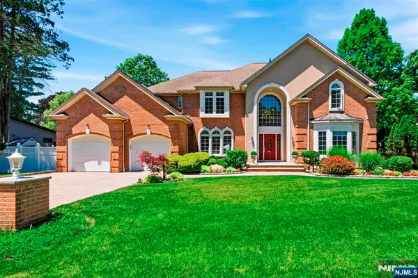18 Henmar Drive, Closter, NJ 07624