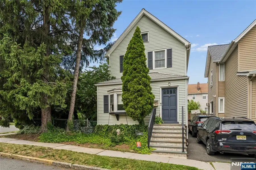 33 Myrtle Avenue, Nutley, NJ 07110 - #3