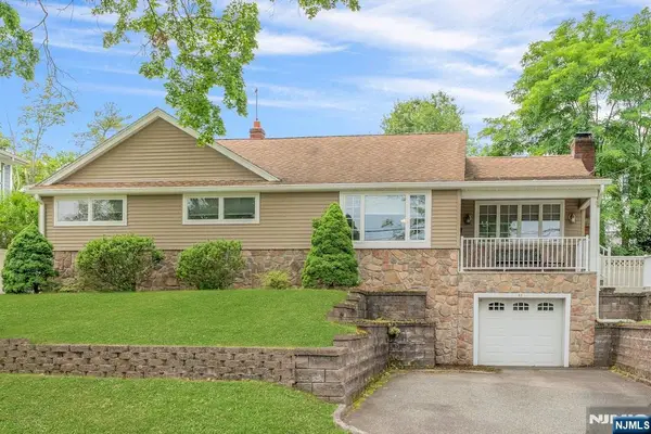 42 Heatherhill Road, Cresskill, NJ 07626