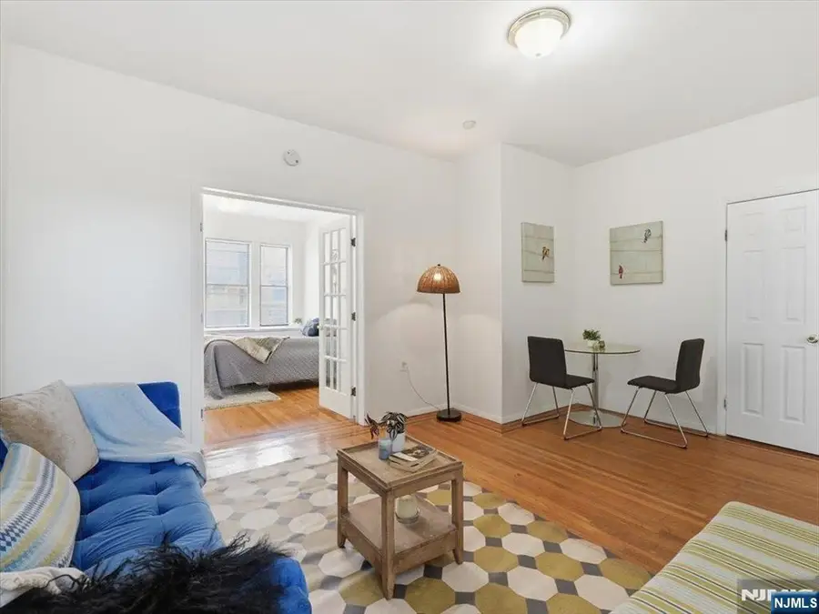 141 Duncan Avenue 6, Jersey City, NJ 07306 - #3