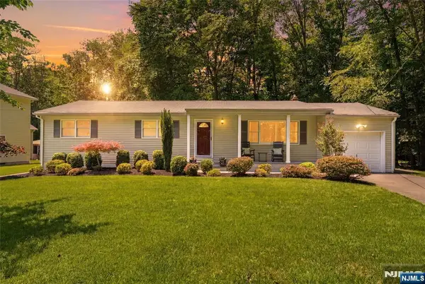 28 Delbrook Road, Par-troy Hills Twp., NJ 07950