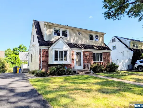 685 Grant Terrace, Teaneck, NJ 07666