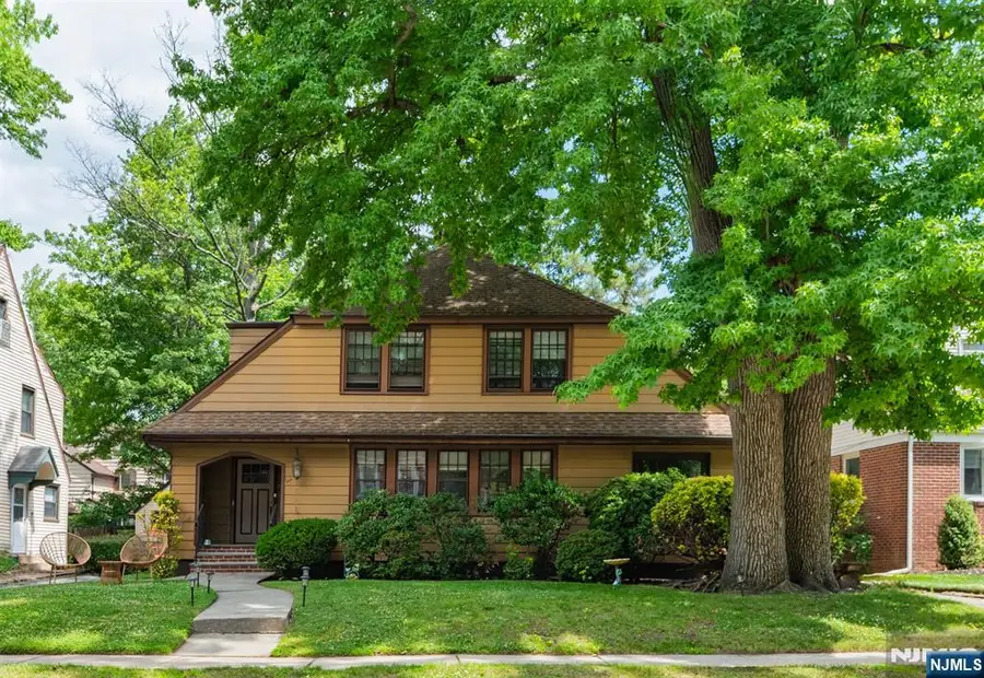 529 Wyndham Road, Teaneck, NJ 07666 - #3