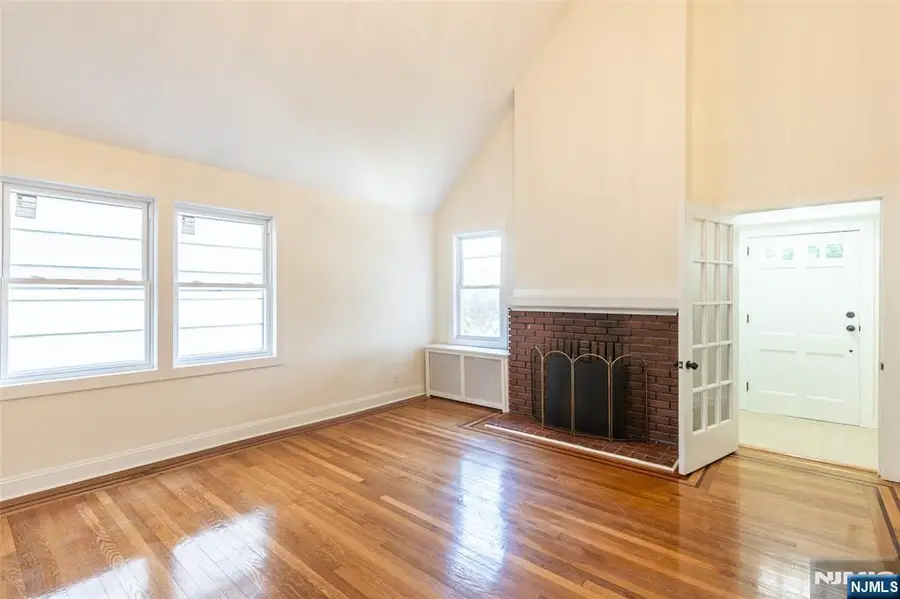 218 Riverview Avenue, North Arlington, NJ 07031 - #3