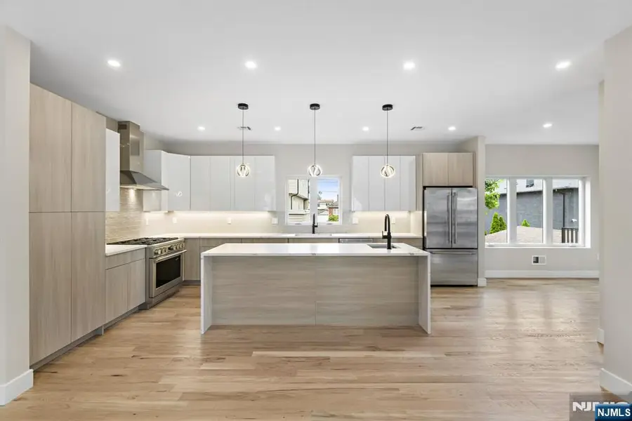 264 Beverly Hills Road, Fort Lee, NJ 07024 - #2