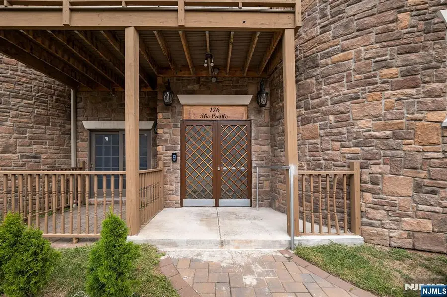 176 Union Avenue 8, Rutherford, NJ 07070 - #2