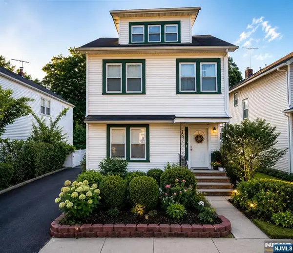 16 Rosedale Avenue, Montclair, NJ 07042
