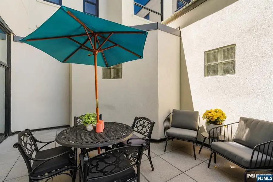 518 Gregory Avenue 201, Weehawken, NJ 07086 - #3