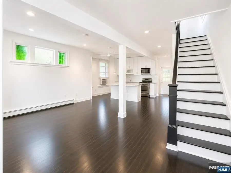 528 Undercliff Avenue, Edgewater, NJ 07020 - #2