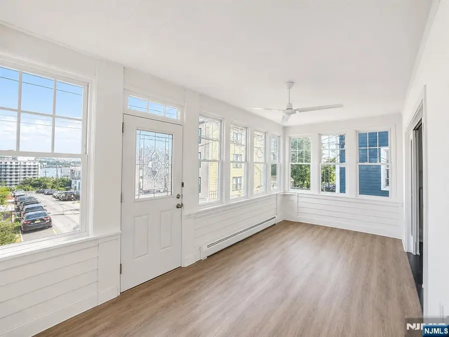 528 Undercliff Avenue, Edgewater, NJ 07020 - #3