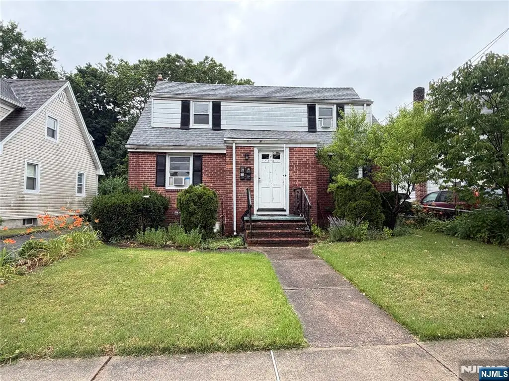 3-14 31st Street, Fair Lawn, NJ 07410 - #1