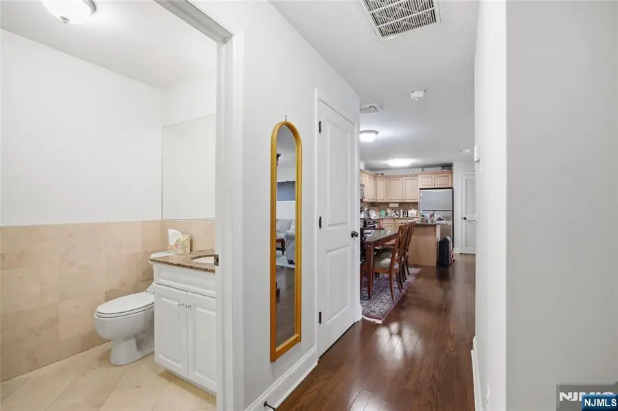 270 Grand Avenue 4C, Palisades Park, NJ 07650 - #3