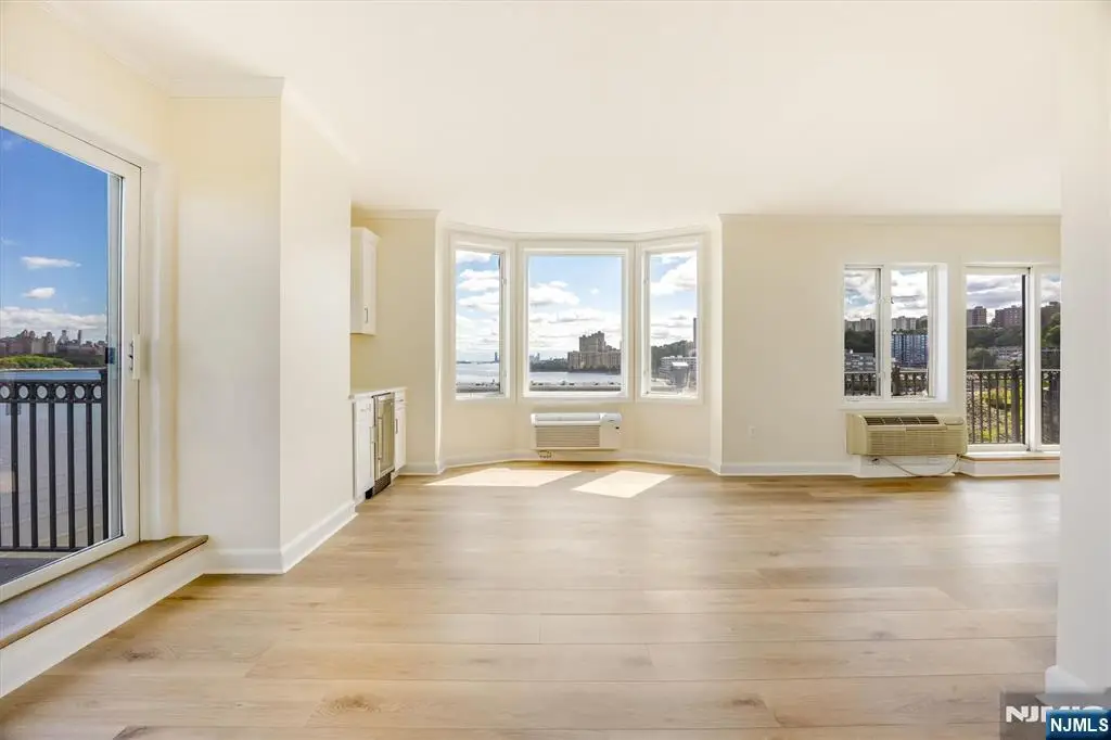 6315 City Place, Edgewater, NJ 07020 - #1