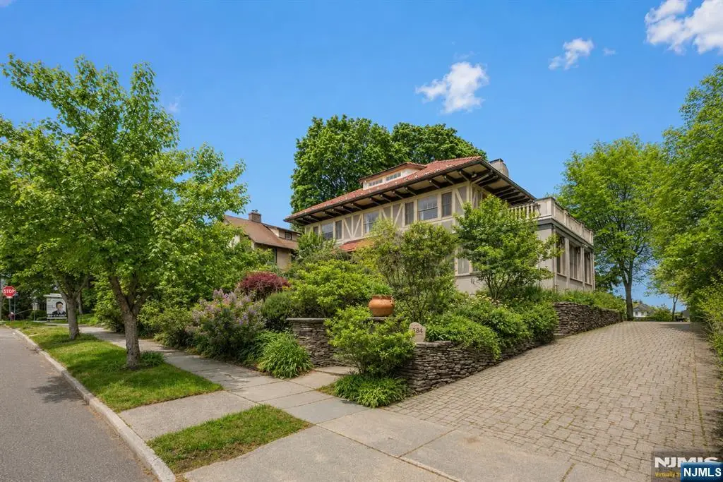 384 Anderson Street, Hackensack, NJ 07601 - #1