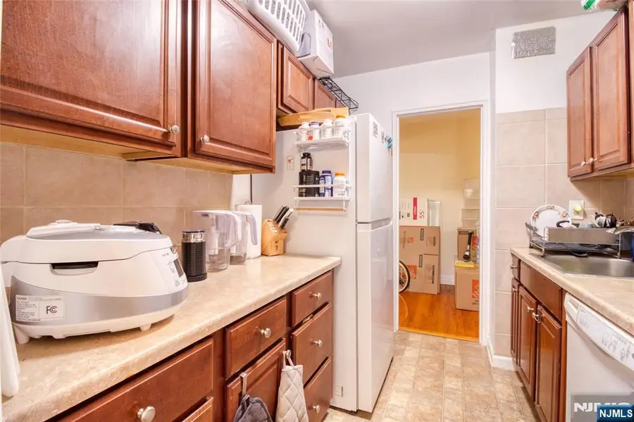 2160 Center Avenue 4S, Fort Lee, NJ 07024 - #3