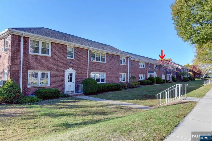255 Bogert 2A, River Edge, NJ 07661 - #3