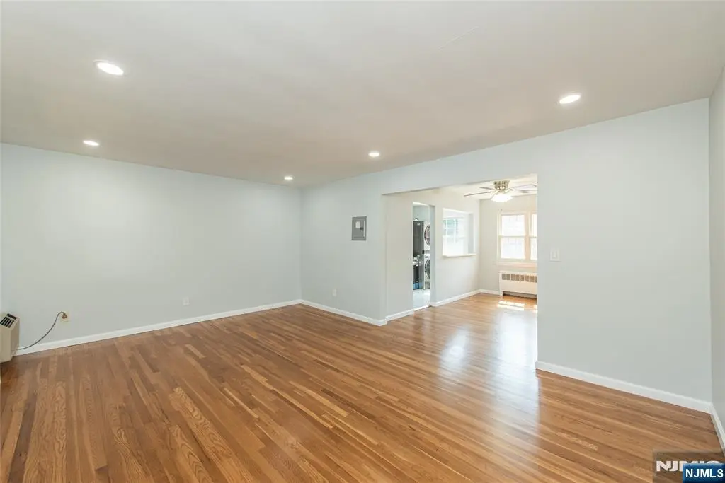 32 Wedgewood Drive 48, Verona, NJ 07044 - #1