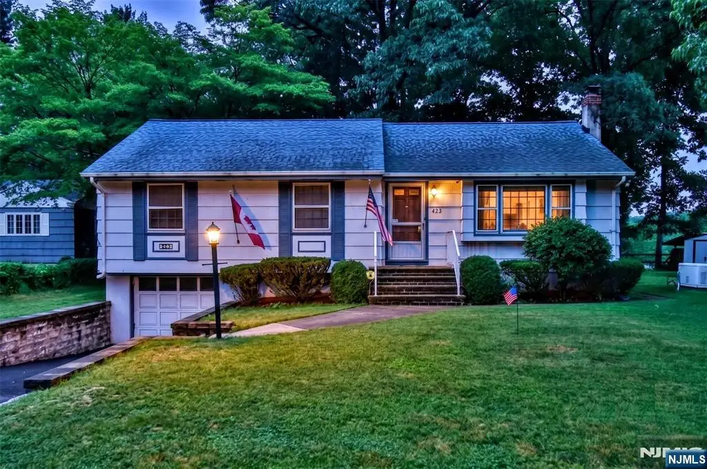 423 W Oakland Avenue, Oakland, NJ 07436 - #1