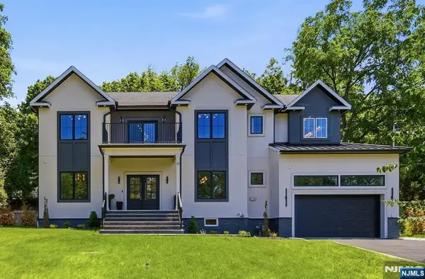 11 Rale Terrace, Livingston, NJ 07039