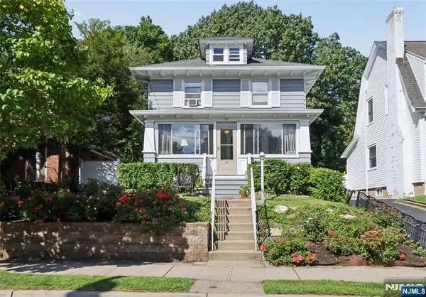 30 Brookside Avenue, Hawthorne, NJ 07506