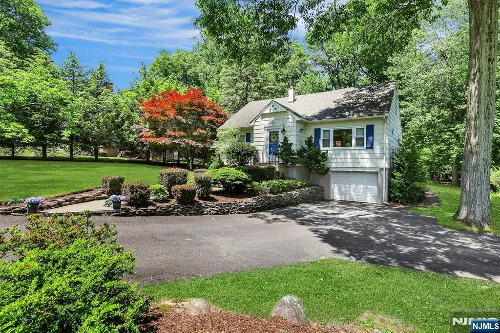 522 Helena Avenue, Wyckoff, NJ 07481 - #1