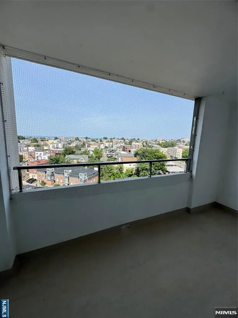 250 Gorge 17I, Cliffside Park, NJ 07010 - #3