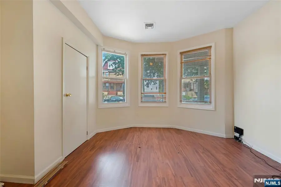 48 Seymour Avenue, Newark, NJ 07108 - #2