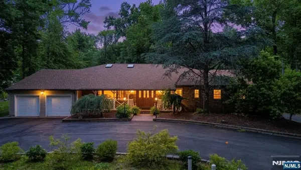 109 Fresh Ponds Road, Monroe, NJ 08831