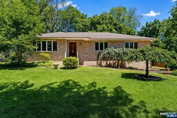 1542 Us Highway 22, Mountainside, NJ 07092