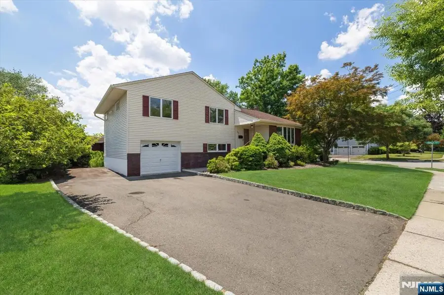 753 Village Road, Oradell, NJ 07649 - #3