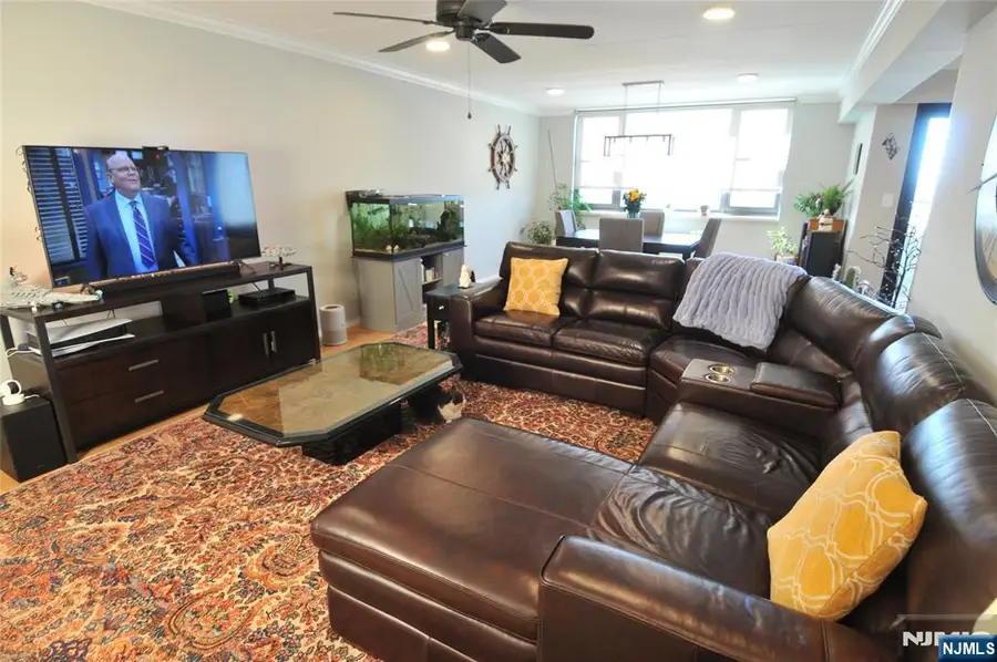 250 Gorge Road 28-I, Cliffside Park, NJ 07010 - #3