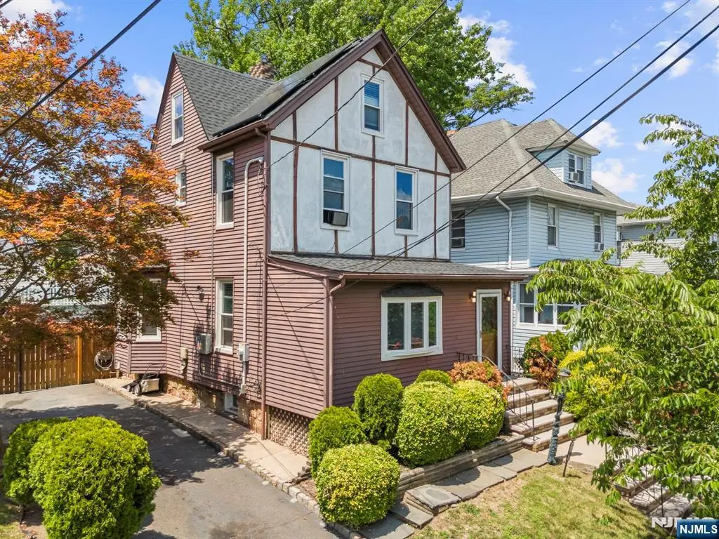 633 Chestnut Street, Kearny, NJ 07032 - #1