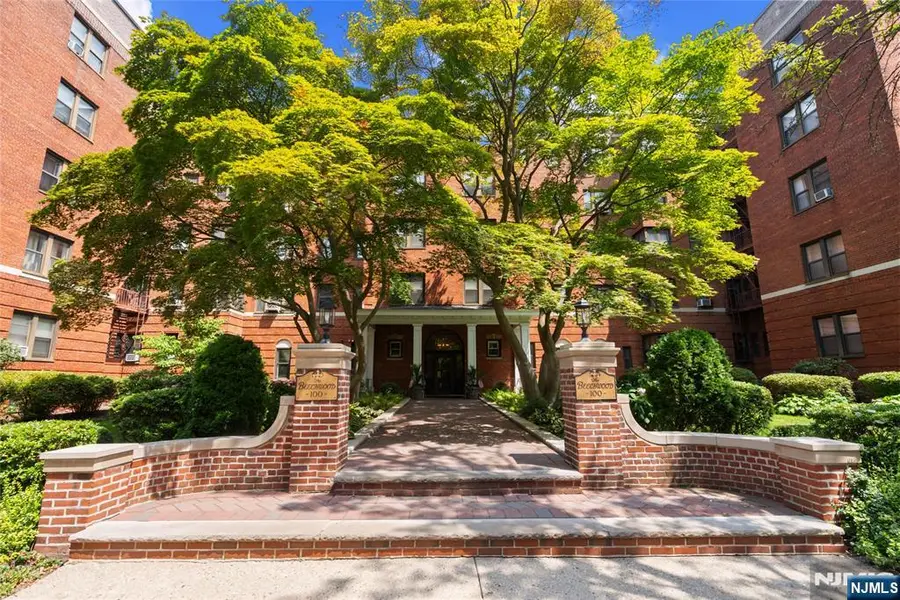 100 Prospect Avenue 1O, Hackensack, NJ 07601 - #3