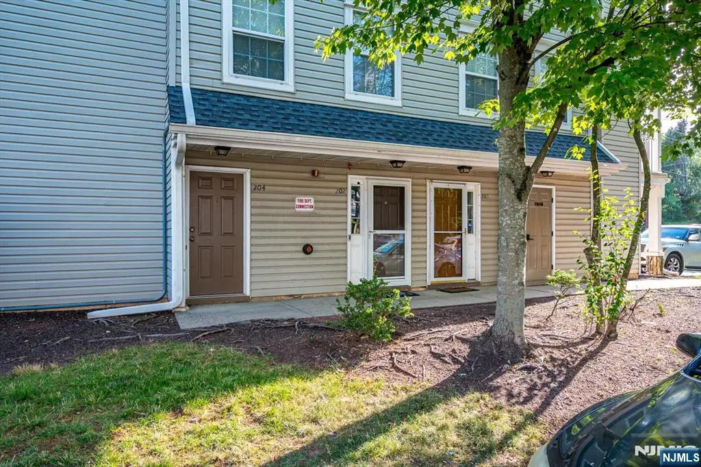 202 Prestwick Way 202, Edison, NJ 08820 - #1