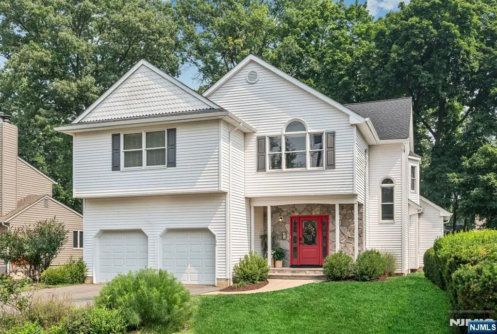 135 Bellair Road, Ridgewood, NJ 07450 - #1