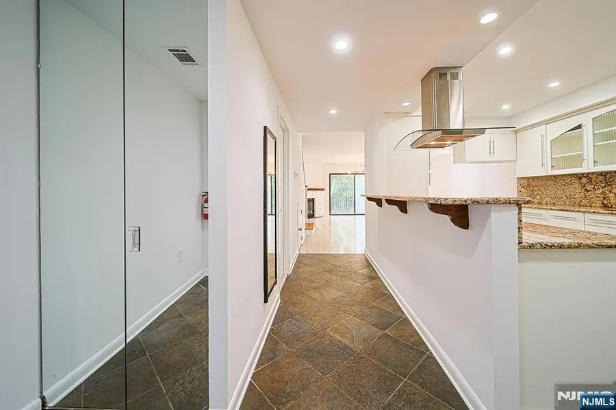 3 Whitman Court 1203, Teaneck, NJ 07666 - #2
