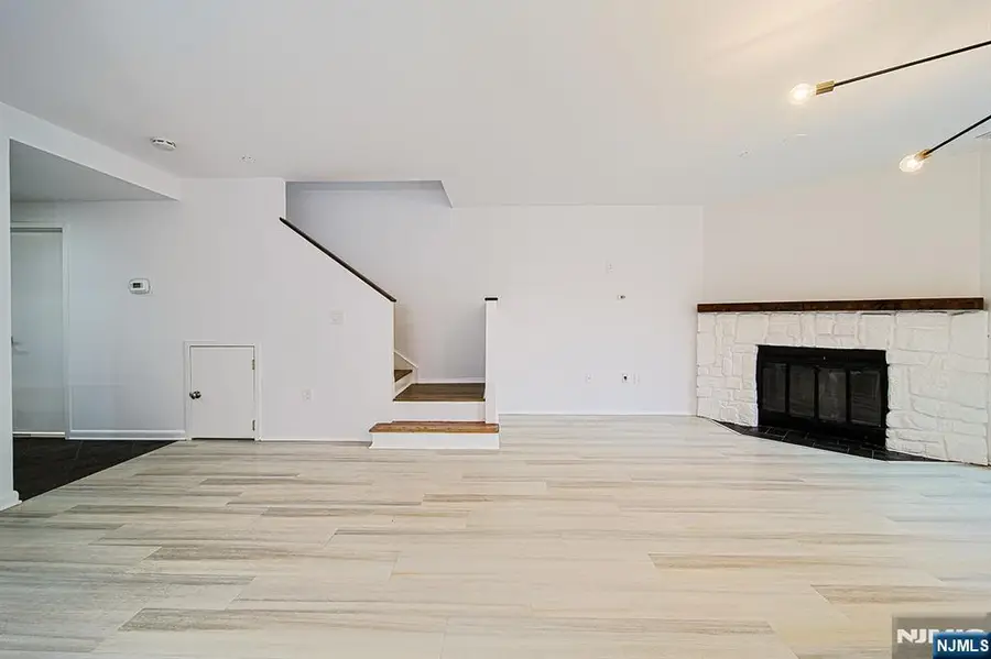 3 Whitman Court 1203, Teaneck, NJ 07666 - #3