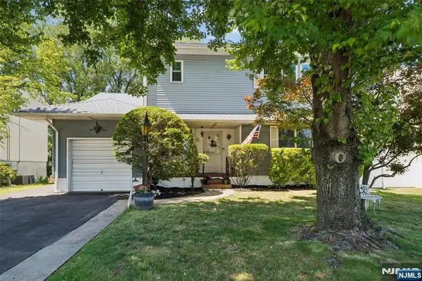 116 Pasadena Avenue, Hasbrouck Heights, NJ 07604