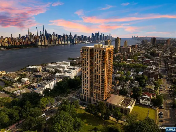 7855 Boulevard East 20F, North Bergen, NJ 07047