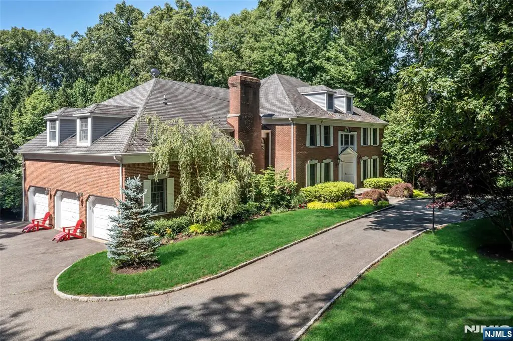27 Cameron Road, Saddle River, NJ 07458 - #1