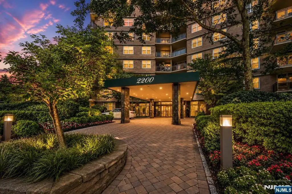2200 N Central Road 14W, Fort Lee, NJ 07024 - #1