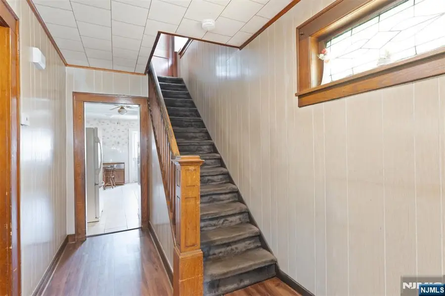 346 Page Avenue, Lyndhurst, NJ 07071 - #3