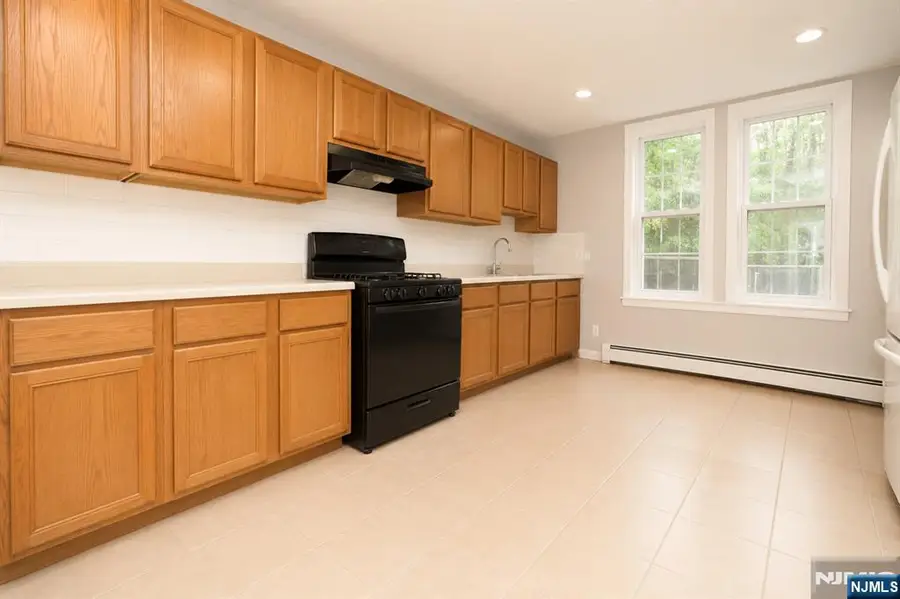 444 19th Street, Newark, NJ 07103 - #3